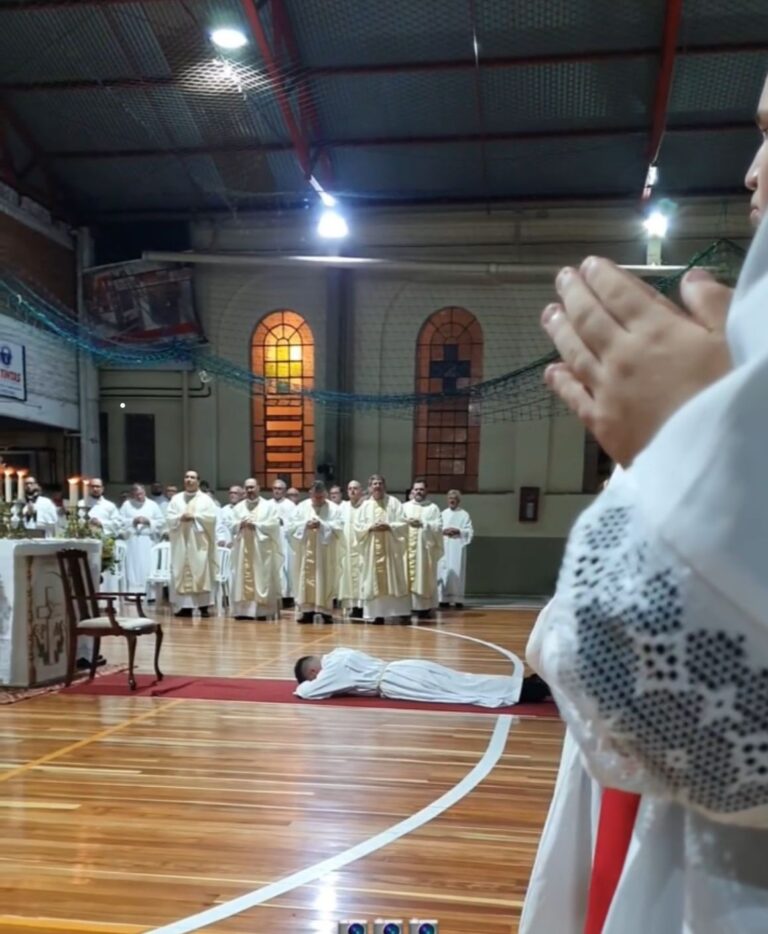 Paróquia São Jorge vive ordenação diaconal