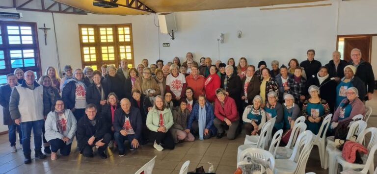 Cáritas promove retiro