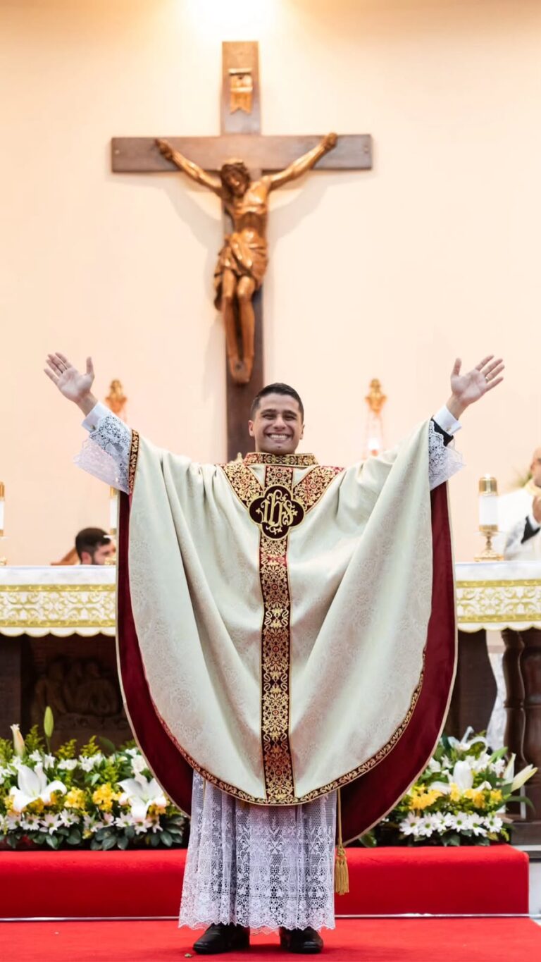 Padre Willian Mello é o novo sacerdote da Diocese de Novo Hamburgo